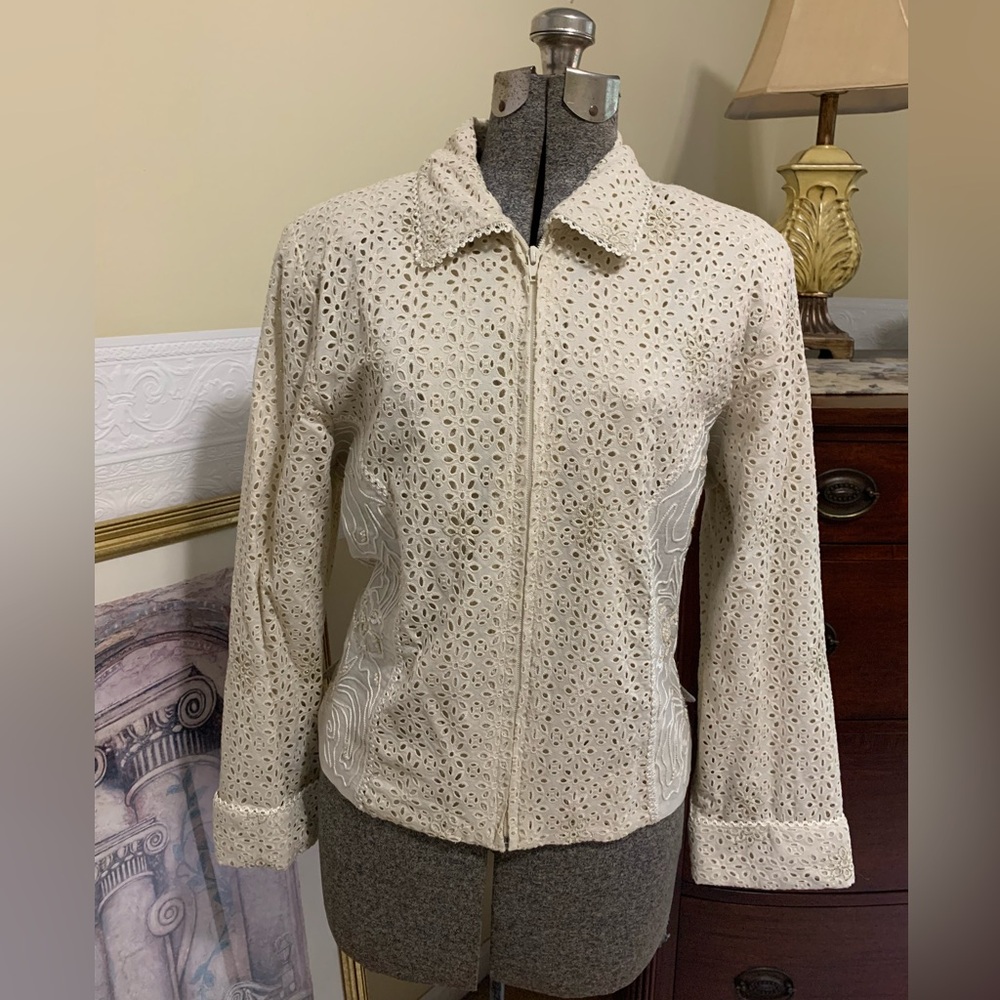 Lattice Gold Floral Embroidered Long Sleeve Jacket w/ Beading Woman’s Size Large